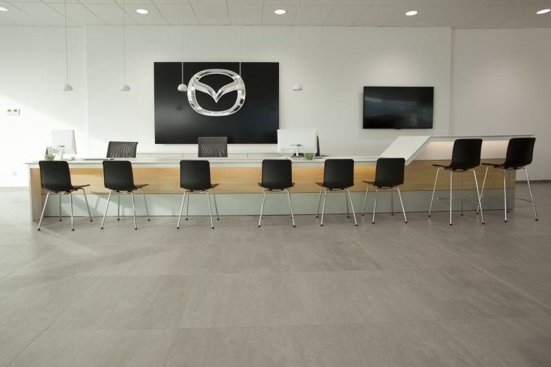nový predaj a servis Mazda v Trnave