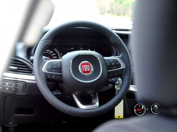 multifunkčný volant nové Fiat Tipo