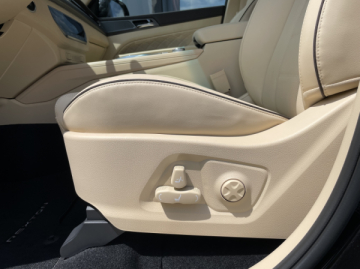 Novy KGM SsangYong Rexton ihned skladom dostupny