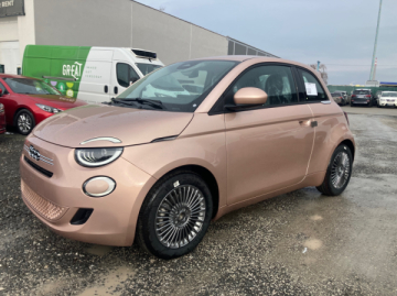 Nový Fiat 500 Torino hybrid